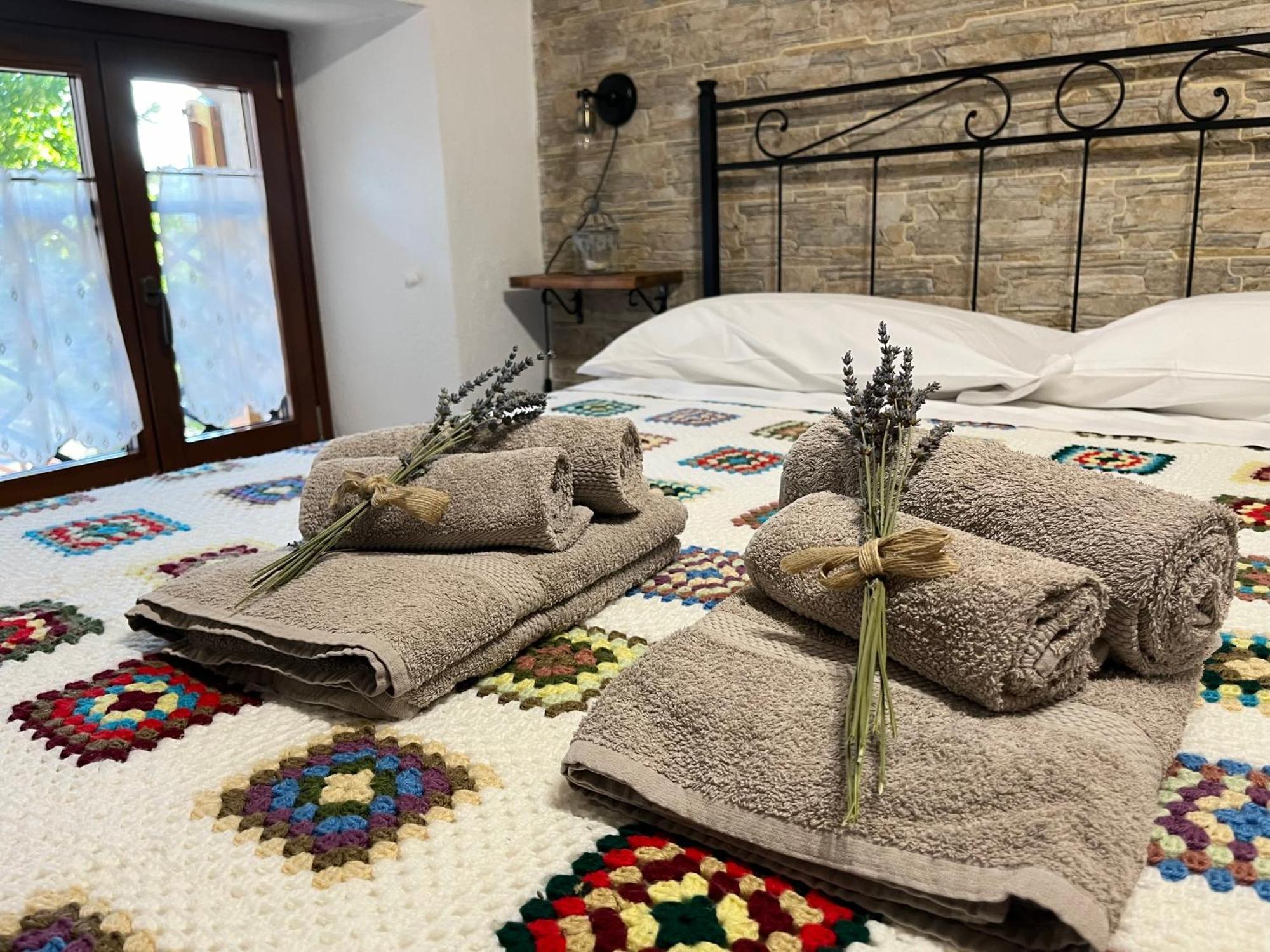 Baita Delle Rocche 로카디메조 외부 사진